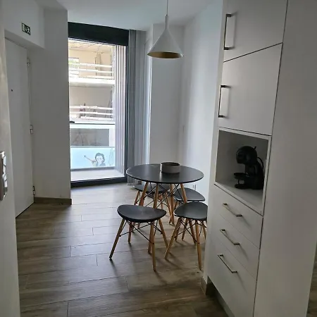 Iconik - Marques De Pombal Apartment